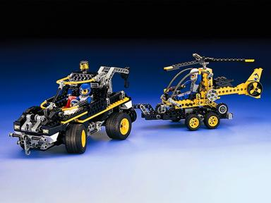 8286 Technic 3-In-1 Car